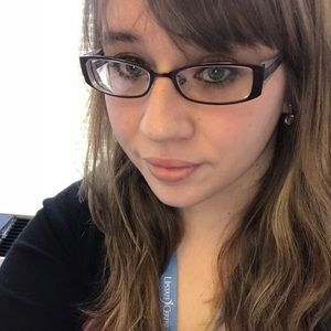 Meet your Posher, Alison